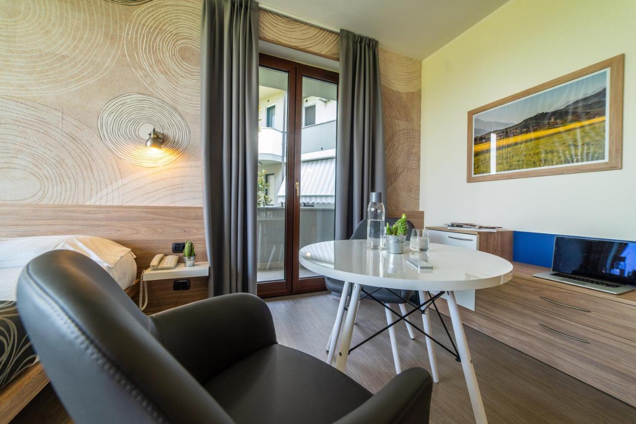 Hotel Gardenia Romano Canavese Extérieur photo